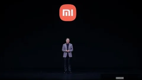 2026独家：新模型亮相，代码生成视听效果，连汉密尔顿都挑战成功
